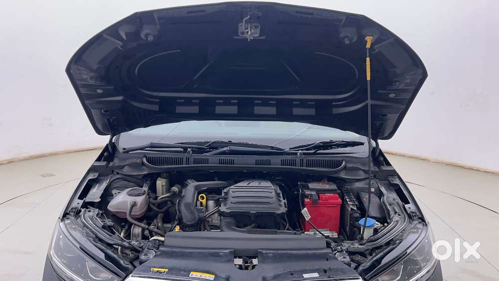 Skoda Slavia Style 1.0l Tsi Mt, 2023, Petrol