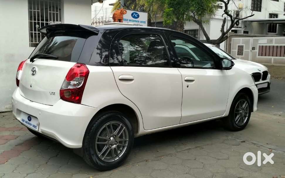 Toyota Etios Liva 1.2 Vx Dual Tone, 2018, Petrol