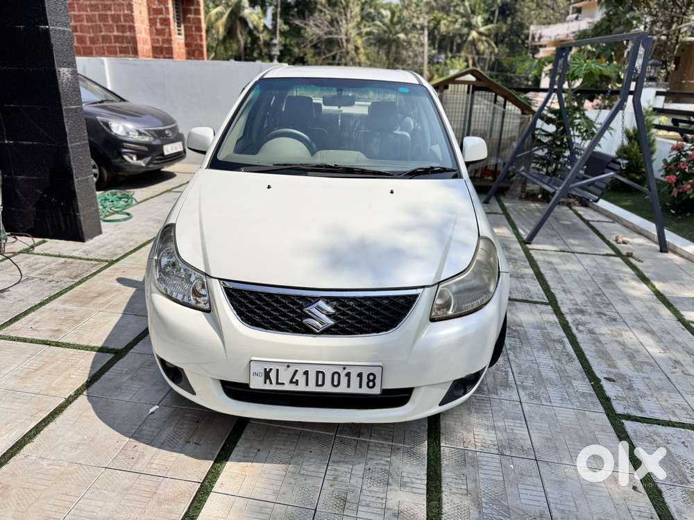 Maruti Suzuki Sx4 Zxi Mt Bsiv, 2010, Petrol
