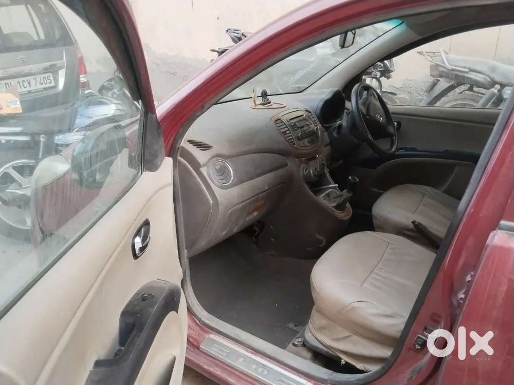Hyundai I10 2011 Cng & Hybrids 107000 Km Driven