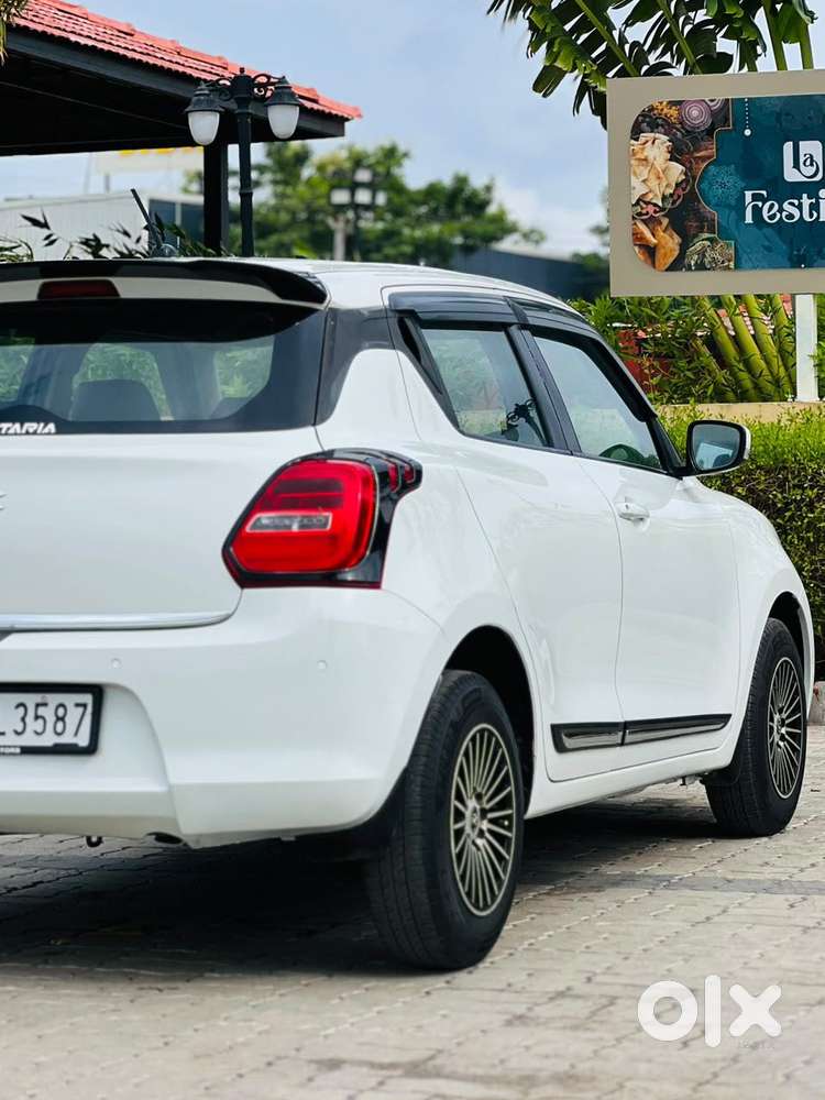 Maruti Suzuki Swift 1.2 Vxi (o), 2021, Petrol