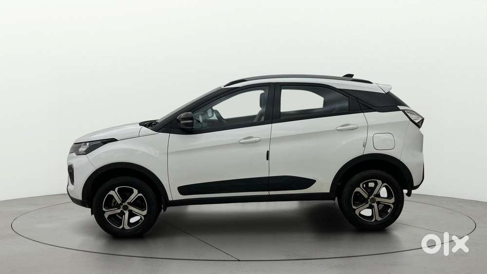 Tata Nexon 1.2 Revotron Xz Plus (s), 2023, Petrol