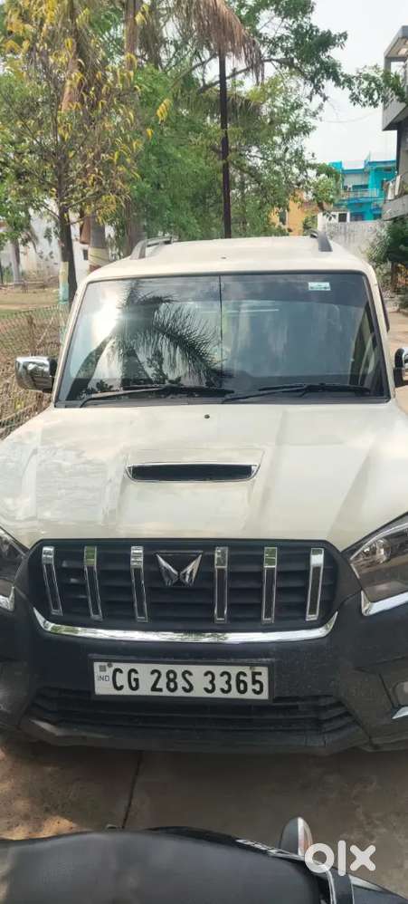 2025 Mahindra Scorpio Classic S White – Excellent Condition