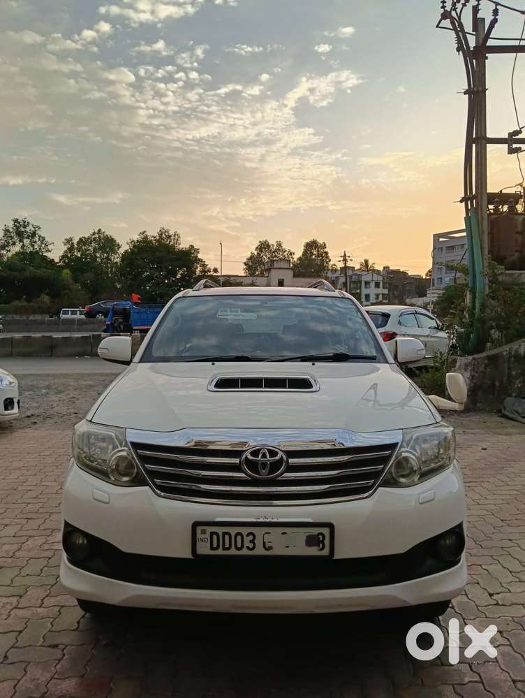 Toyota Fortuner 3.0 4x2 Mt, 2012, Diesel