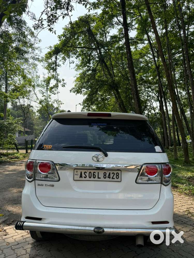 Toyota Fortuner Diesel 2012