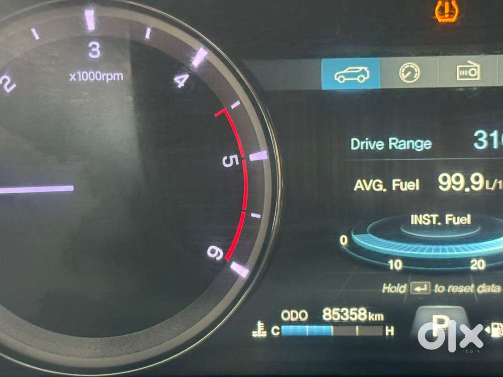 Mahindra Alturas G4 4wd At, 2023, Diesel