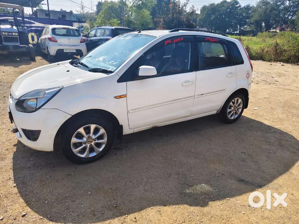 Ford Freestyle 2013 Petrol Well Maintained