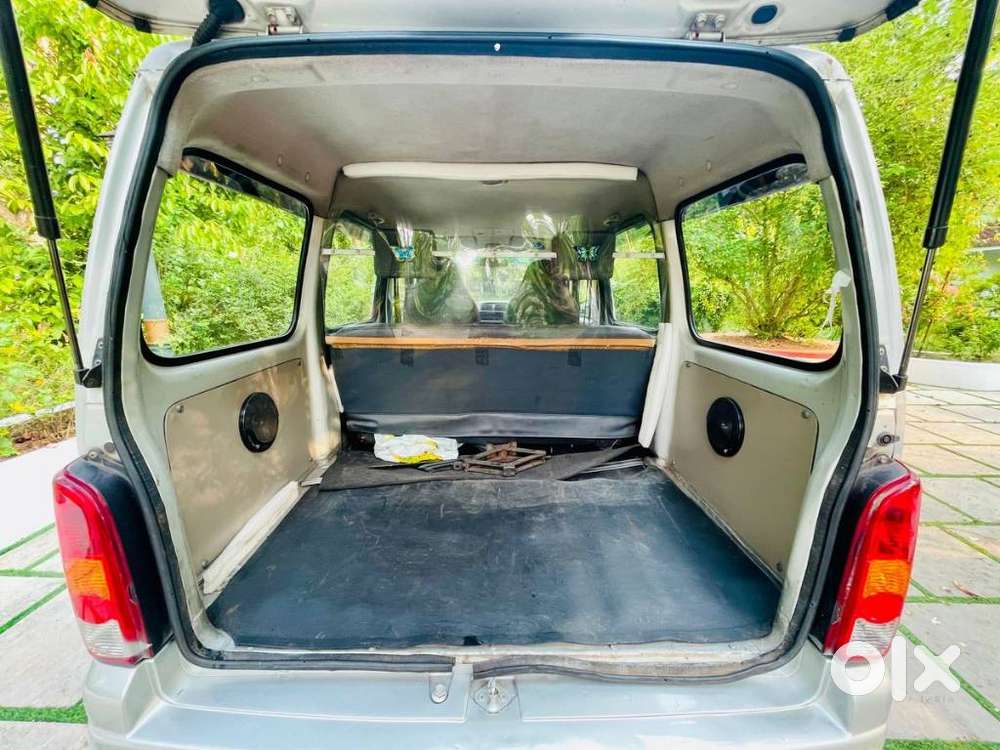 Maruti Suzuki Eeco 5 Str With A/c+htr, 2010, Petrol