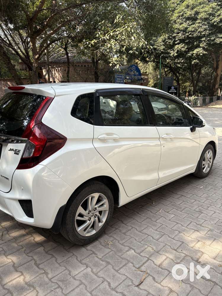 Honda Jazz V Automatic, 2016, Petrol