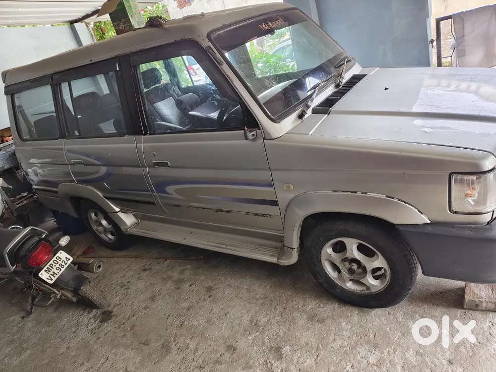 Toyota Innova Hycross 2003 Diesel Manual