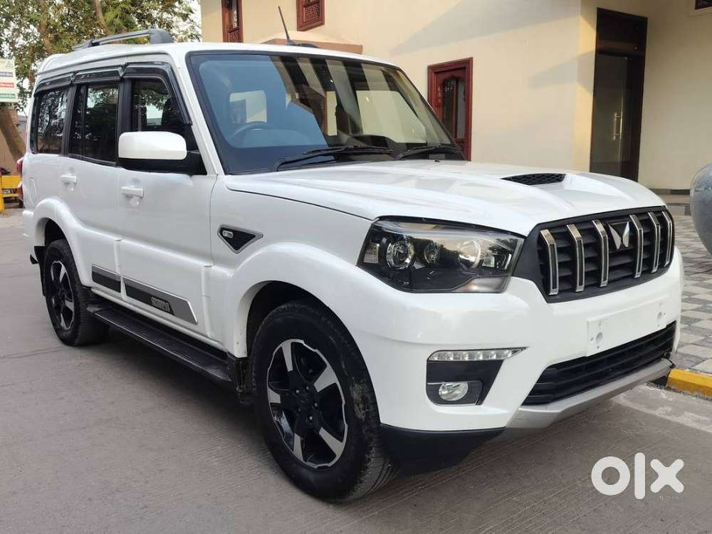 Mahindra Scorpio Classic 2.2 S 11 Mt 7 Str, 2024, Diesel