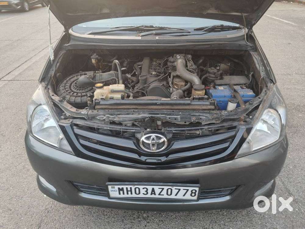 Toyota Innova 2.5 G (diesel) 8 Seater, 2011, Diesel