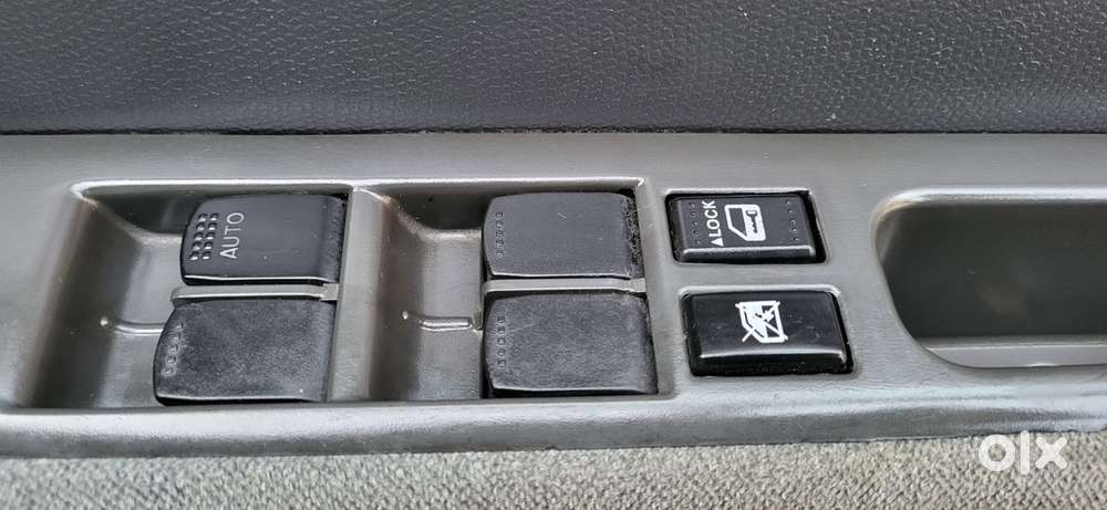 Maruti Suzuki Swift Dzire 2009 Petrol Well Maintained