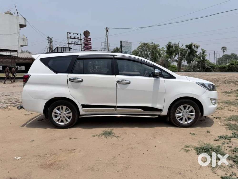 Toyota Innova Crysta 2.4 G Mt, 2019, Diesel