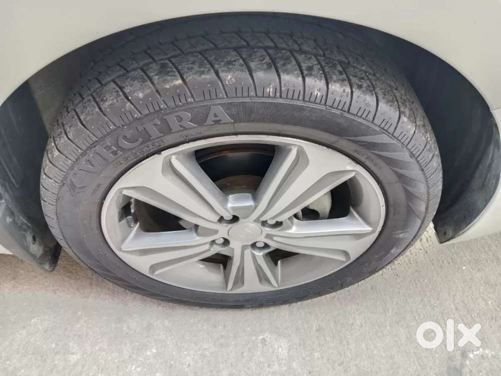 Hyundai Verna 1.6 Sx (o) Vtvt, 2018, Petrol
