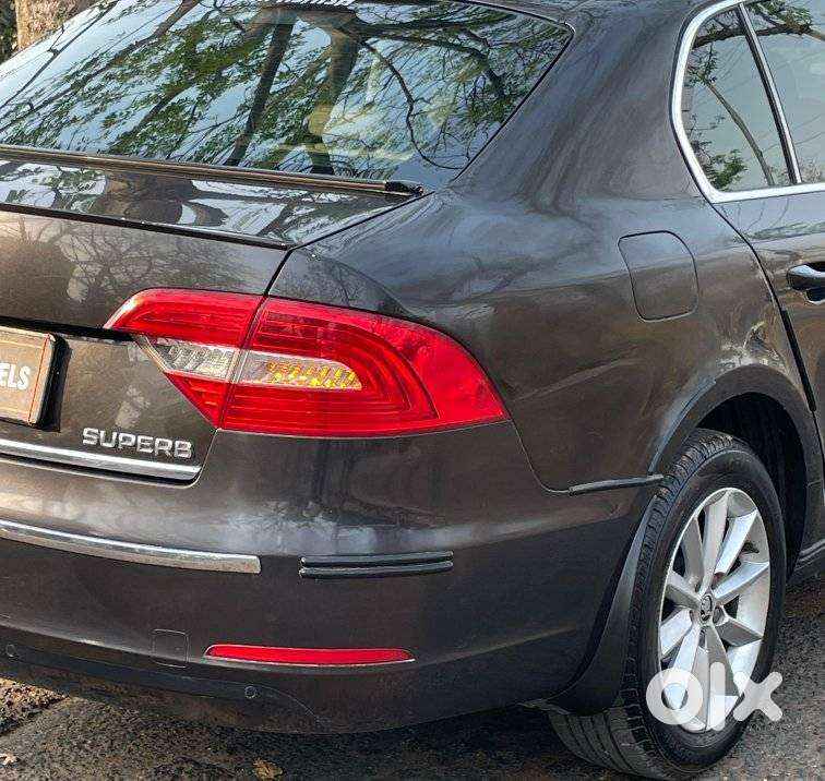 Skoda Superb Elegance 1.8 Tsi At, 2014, Petrol