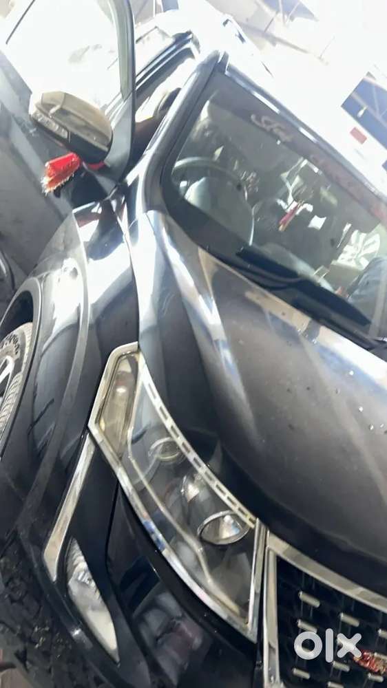 Mahindra Xuv500 2019 Diesel 65000 Km Driven