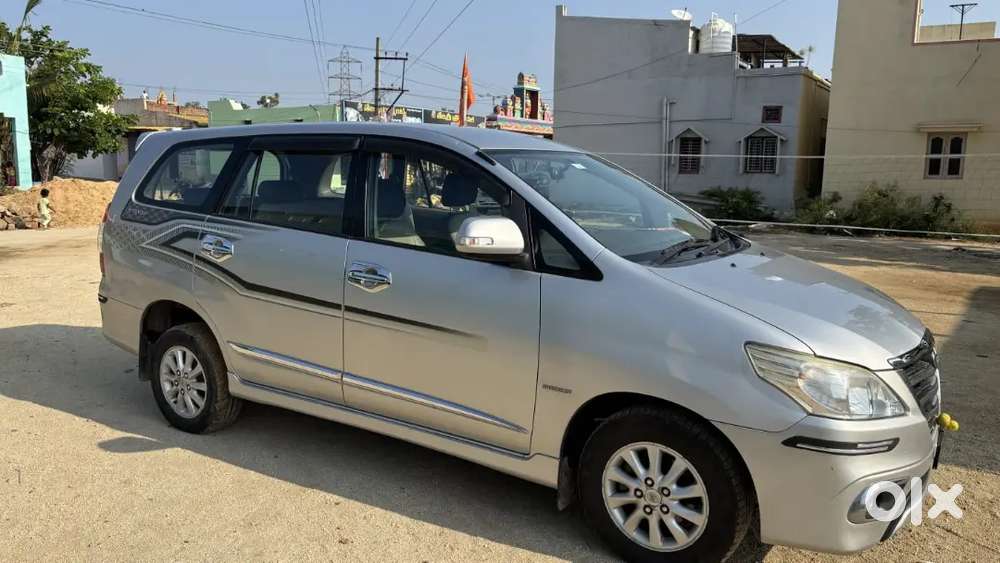 Toyota Innova 2015 Diesel 135000 Km Driven
