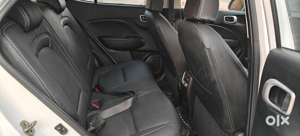 Hyundai Venue Sx+ At, 2019, Petrol