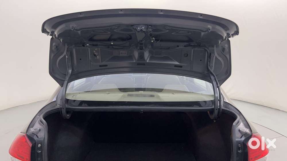 Maruti Suzuki Ciaz 2014-2017 At Zxi, 2016, Petrol