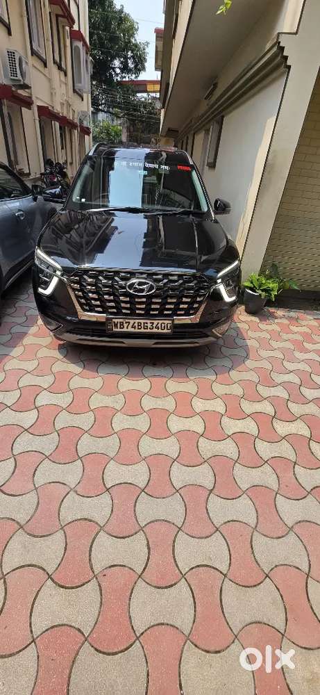 Hyundai Alcazar Black