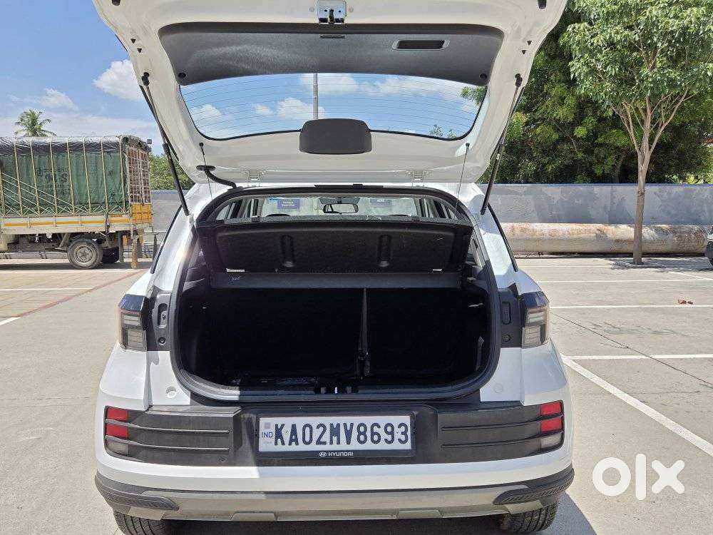 Hyundai Venue 1.2 S Plus, 2024, Petrol