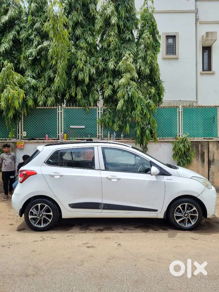 Hyundai Grand I10 Sportz At 2018