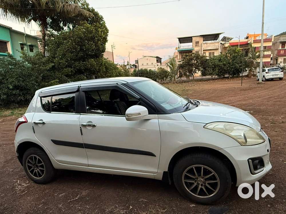 Swift Petrol Manual 2014