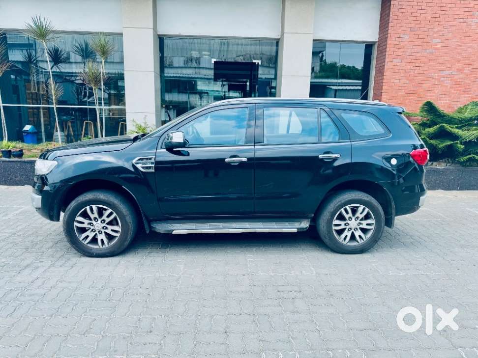 Ford Endeavour 3.2 Titanium 4x4 At, 2016, Diesel
