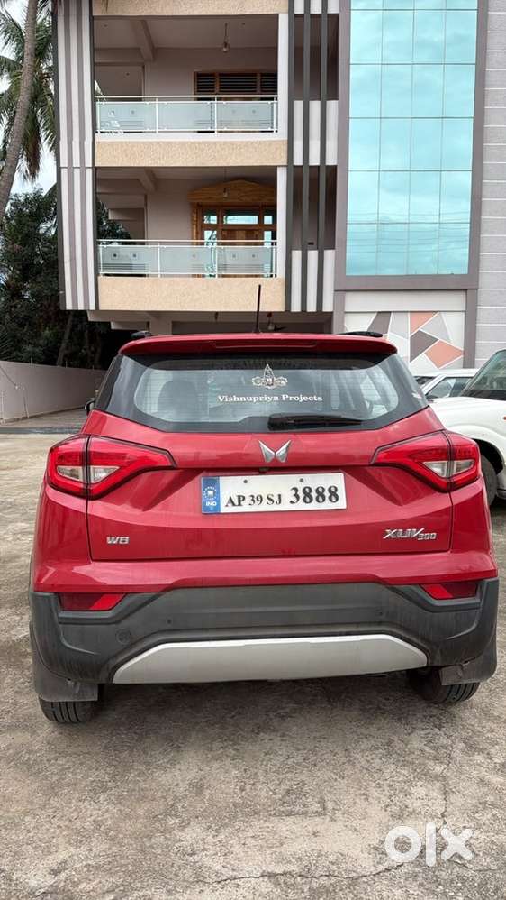 Mahindra Xuv300 2023 Diesel Well Maintained
