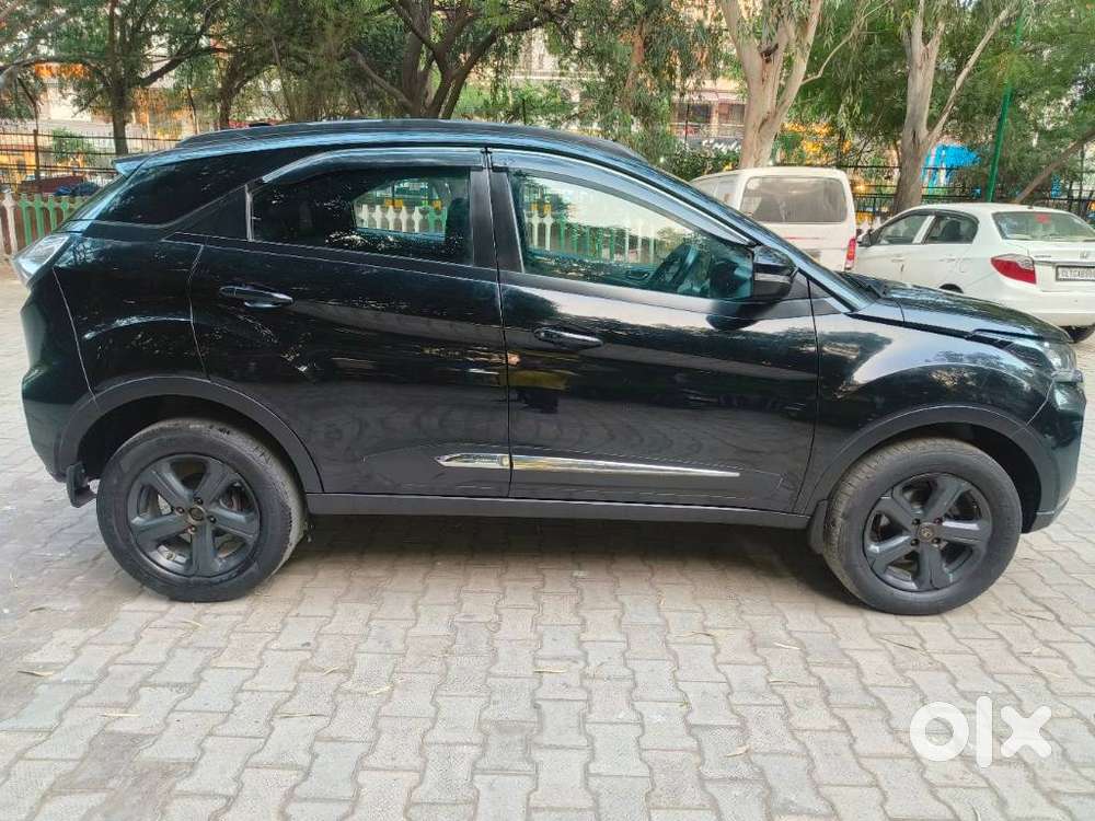Tata Nexon 1.2 Revotron Xza Plus Hs Dark Edition, 2023, Petrol