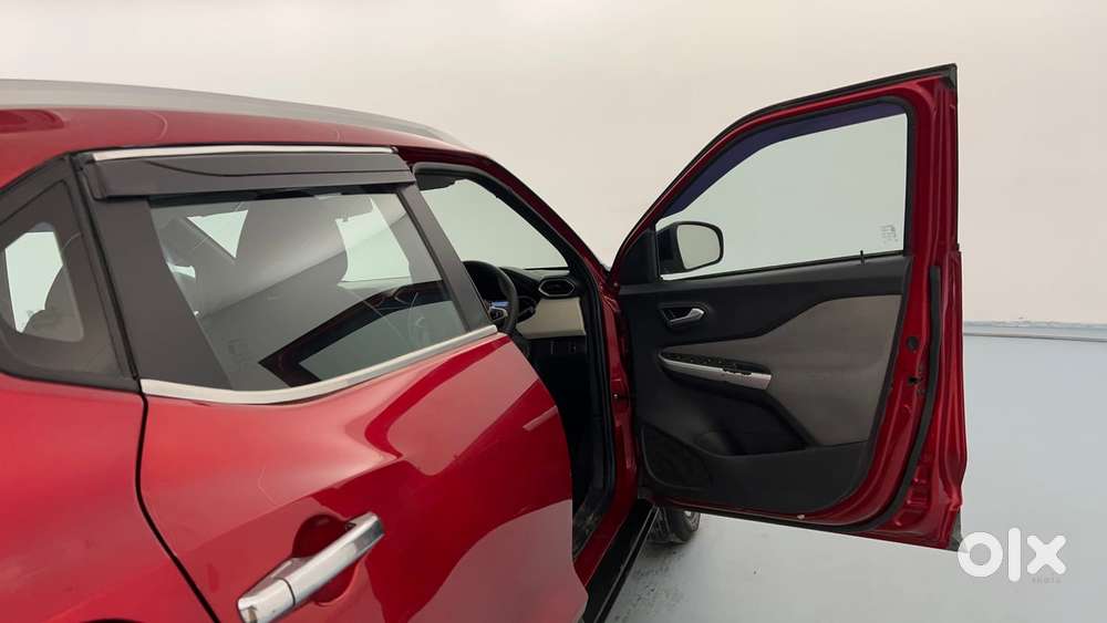 Nissan Magnite 1.0 Xv Executive, 2023, Petrol
