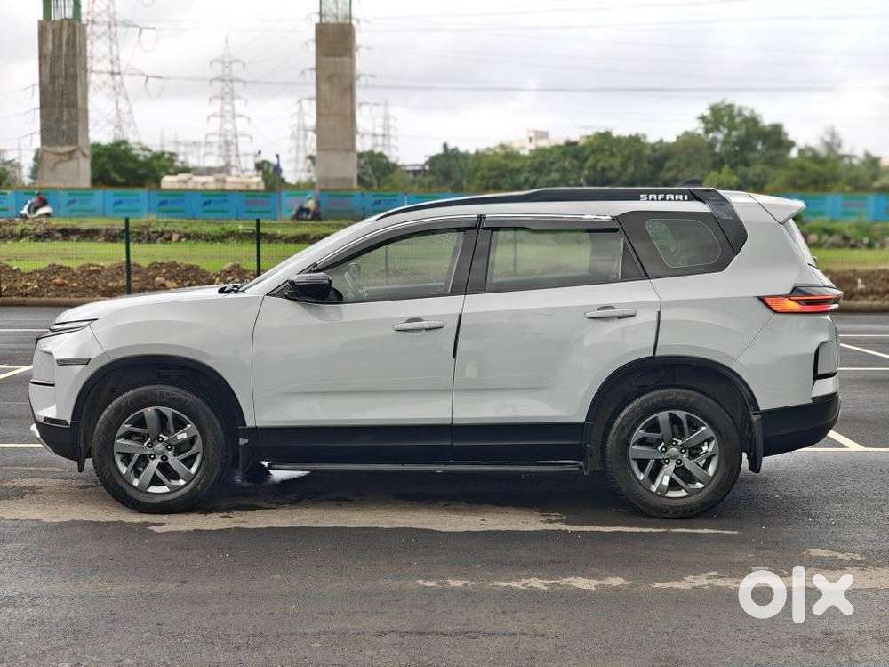 Tata Safari Pure Plus S, 2024, Diesel
