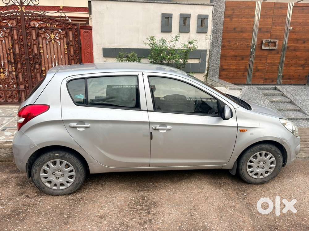 Hyundai I20 2011  Well Maintained  Touch Screen  Premium Speakers