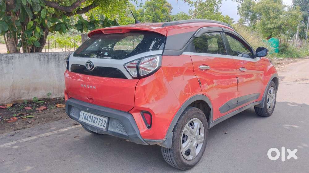 Tata Nexon 1.5 Revotorq Xm (s), 2022, Petrol