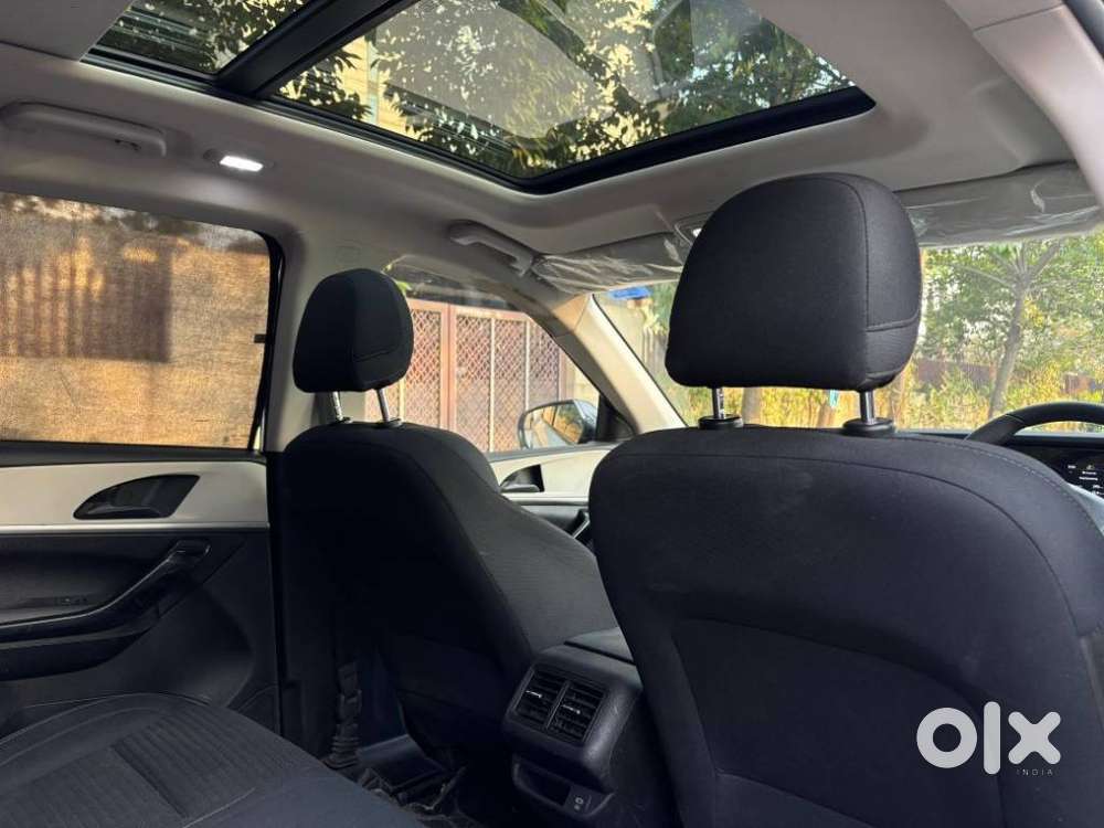 Mahindra Xuv700, 2024, Petrol