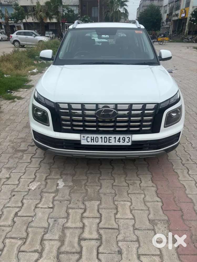 Hyundai New Venue Diesel Manual 2024