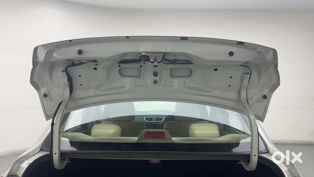 Maruti Suzuki Swift Dzire 1.2 Zxi, 2015, Petrol