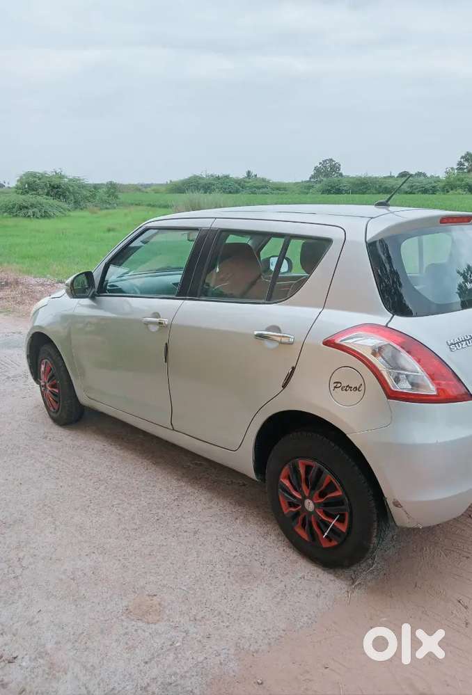 Maruti Suzuki Swift 2013 Petrol Car