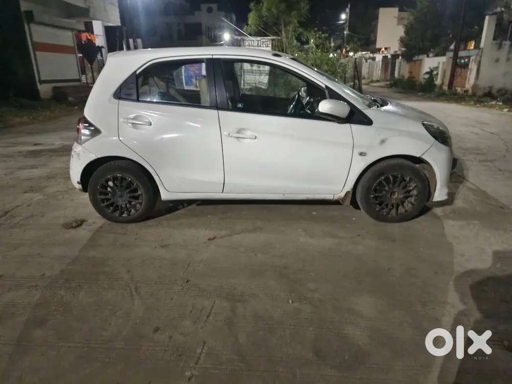 Honda Brio 2012 Petrol Well Maintained