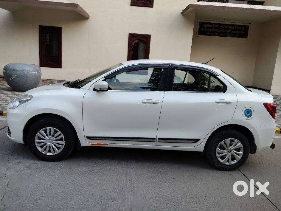 Maruti Suzuki Swift Dzire 1.3 Vxi, 2023, Petrol