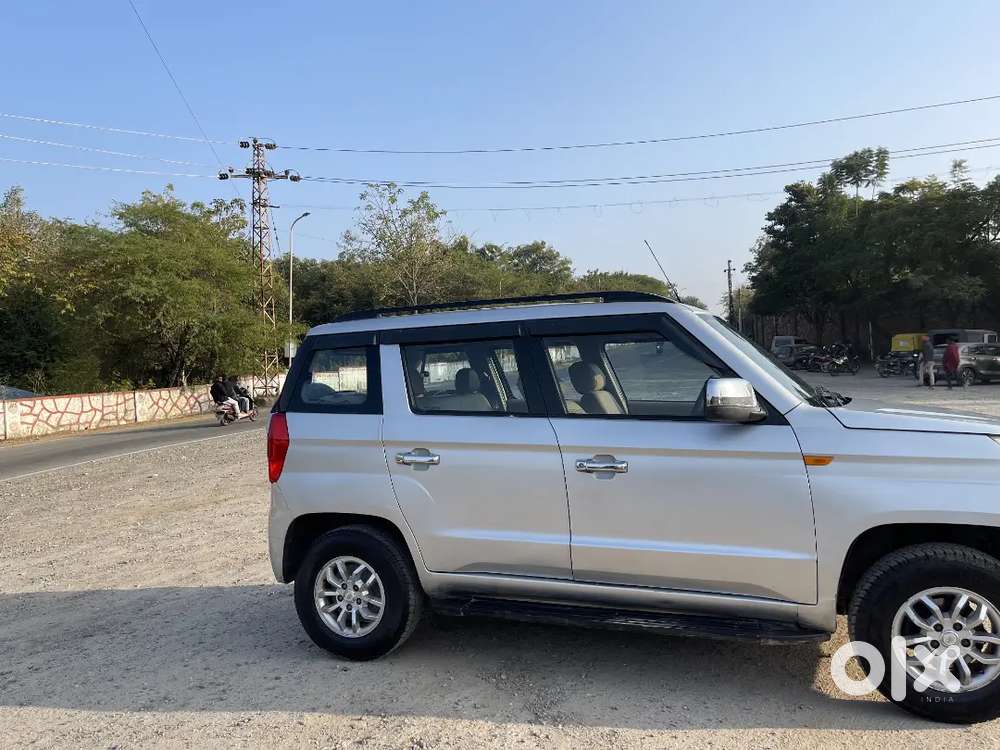 Mahindra Tuv 300 2015 Diesel Well Maintained