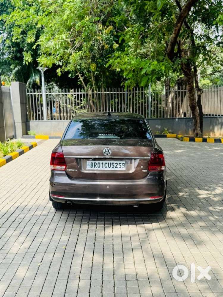 Volkswagen Vento 1.5 Highline Plus At 16 Alloy, 2016, Petrol
