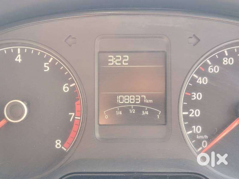 Volkswagen Polo Highline 1.6l Petrol, 2015, Petrol