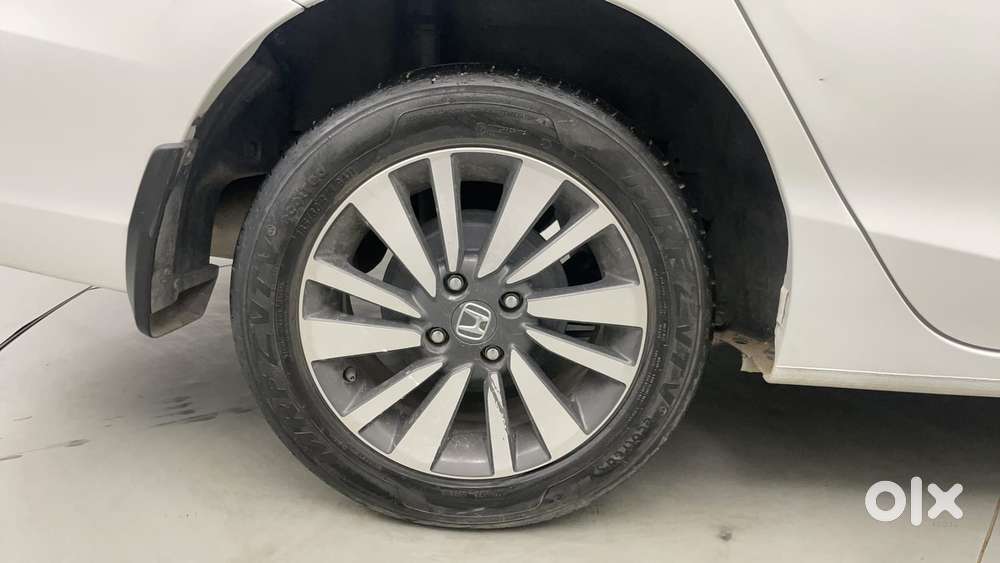 Honda City 1.5 V Mt, 2023, Petrol