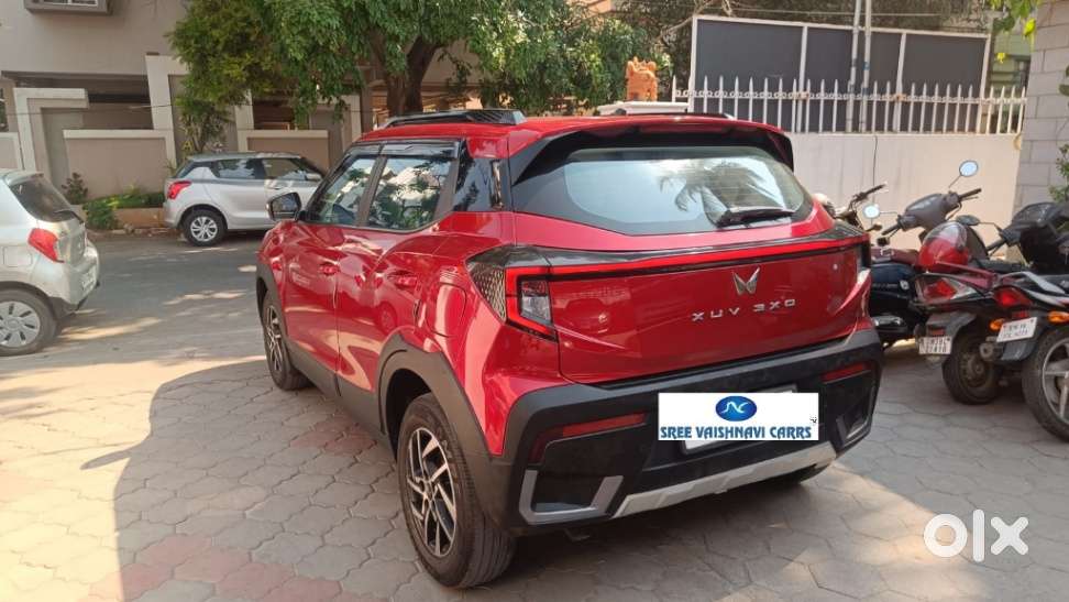 Mahindra Xuv 3xo, 2024, Petrol
