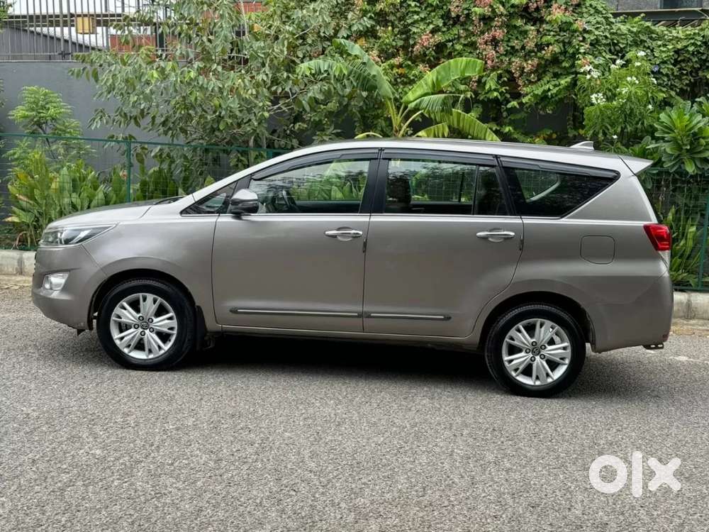 Toyota Innova Crysta 2.8 Zx At 7 Seater, 2018, Diesel