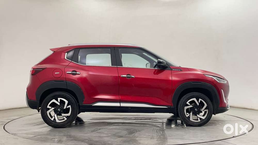 Nissan Magnite 1.0 Xv Premium, 2023, Petrol