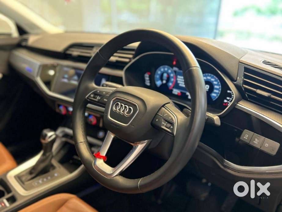 Audi Q3 40 Tfsi Premium Plus, 2022, Petrol