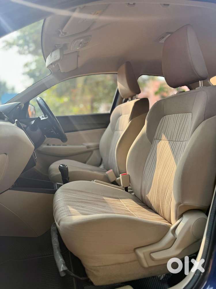 Maruti Suzuki Swift Dzire Vxi Optional, 2021, Petrol